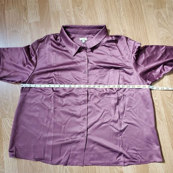 Love, Fire Satin Button-Down Blouse sz 2x - Picture 8 of 11